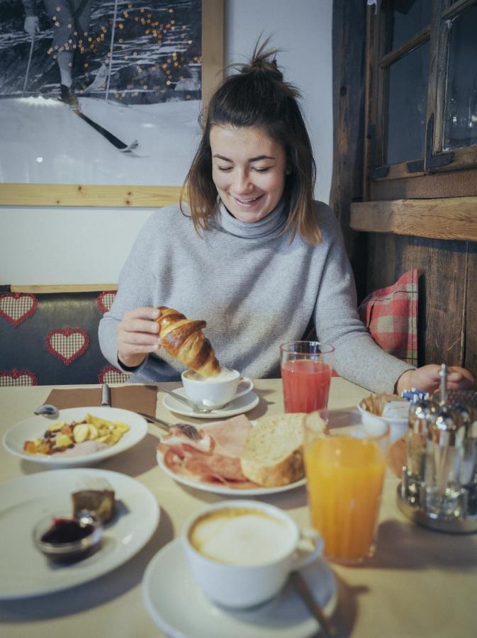 Hotel Al Parco 모에나 외부 사진